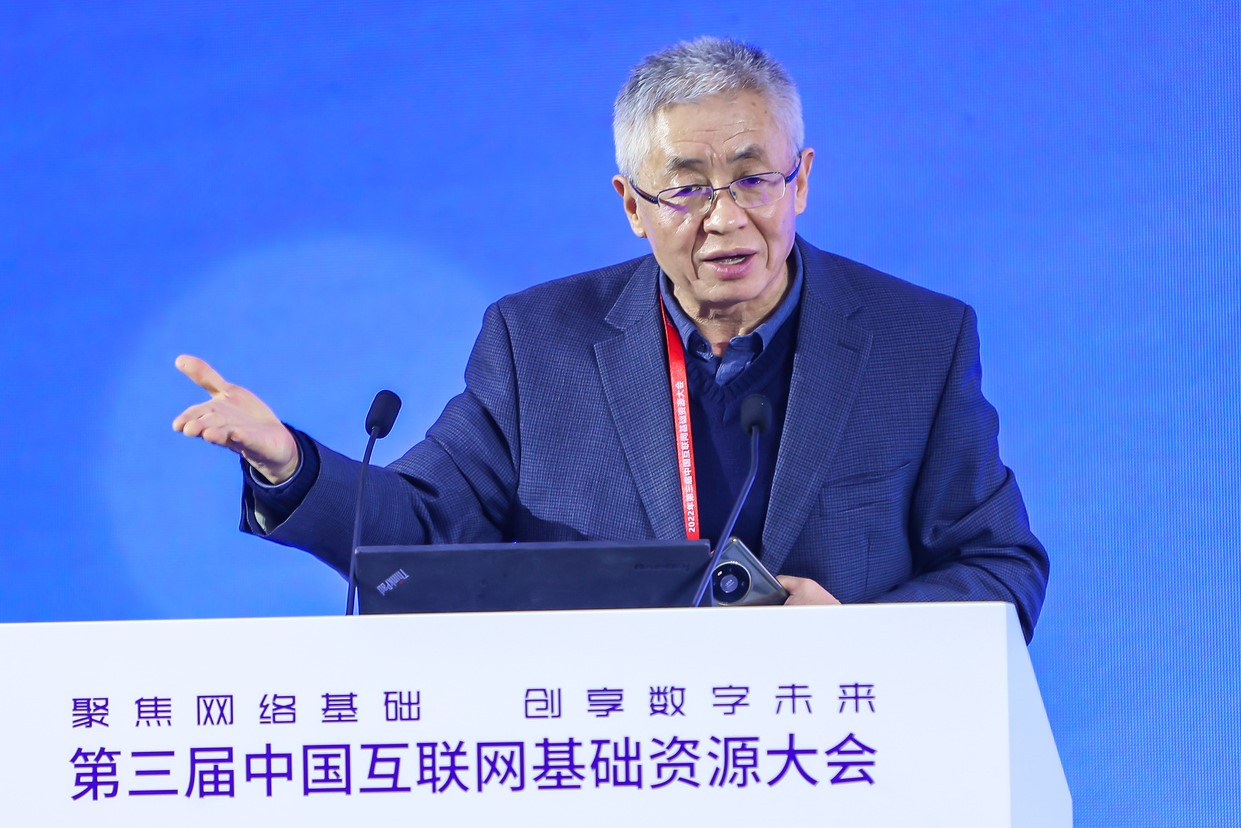 張宏科：《新型網(wǎng)絡(luò)技術(shù)研究與探索》